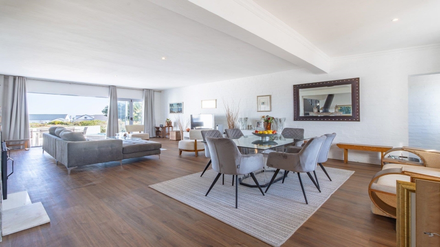 5 Bedroom Property for Sale in Grotto Bay Western Cape